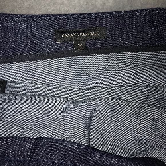 🚫SOLD🚫 Banana RepublicDenim Skirt w/Bulb Buttons - Picture 5 of 8